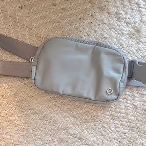 Lululemon Everywhere Belt Bag | Grey